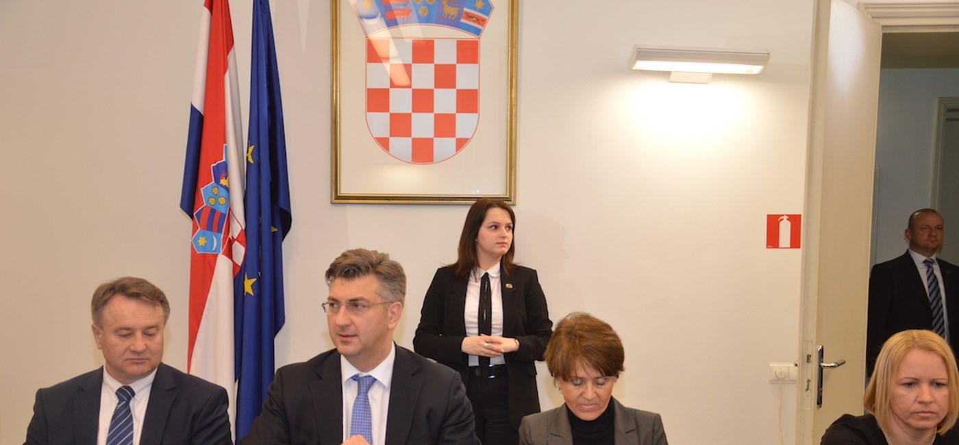 Predsjednik Vlade na sjednici u Sisku: Posebna pozornost gospodarskim, razvojnim i infrastrukturnim projektima